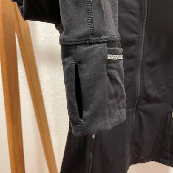 Victoria’s Secret Sport Jacket - Picture 4 of 11